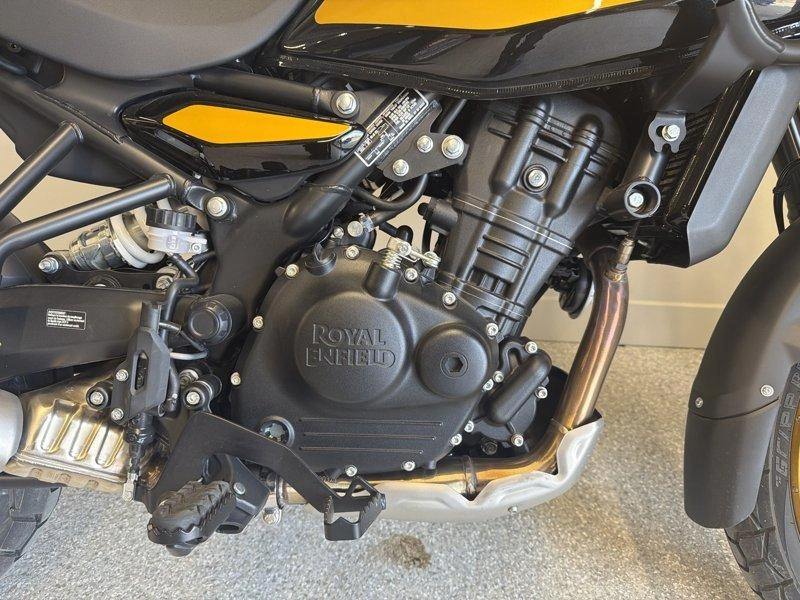 2025 Royal Enfield Himalayan 450 alt