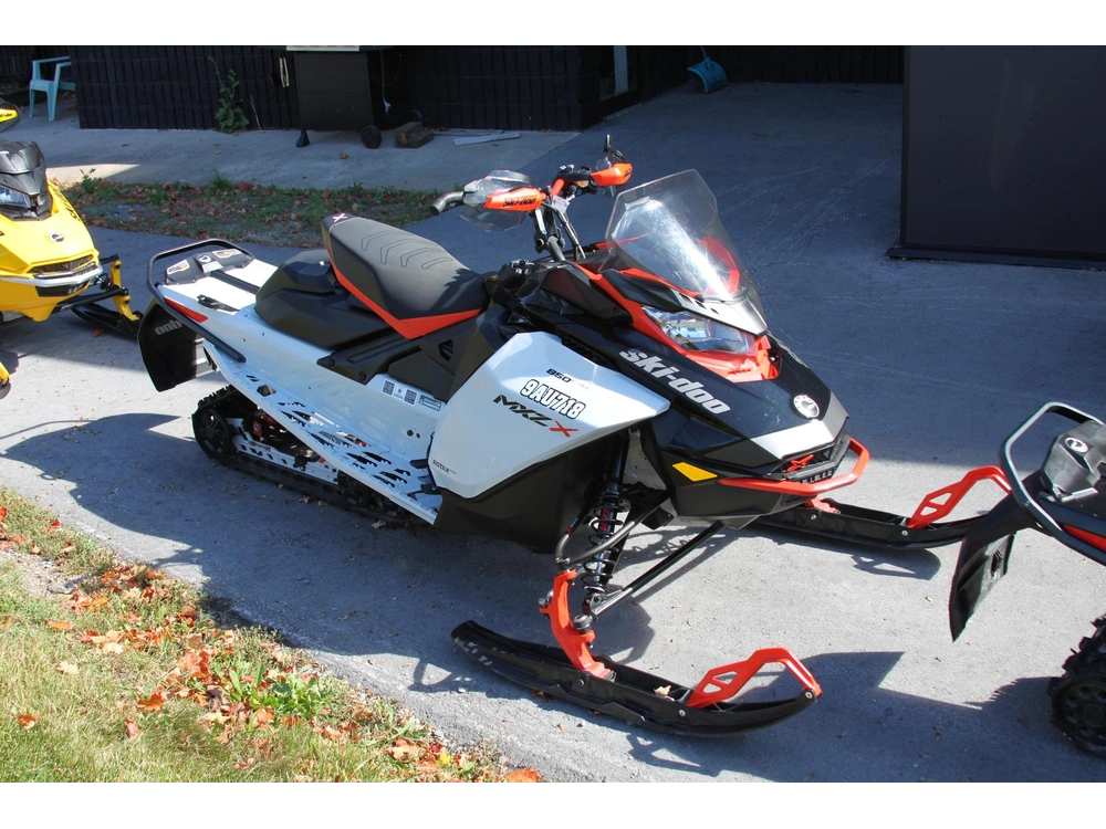2022 Ski-doo Mxz X 850 E-tec alt