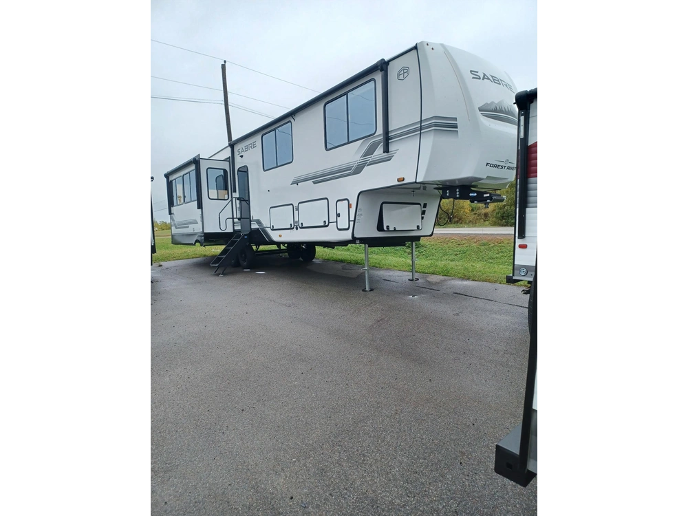 2027 Forest River Sabre 36 Flx alt
