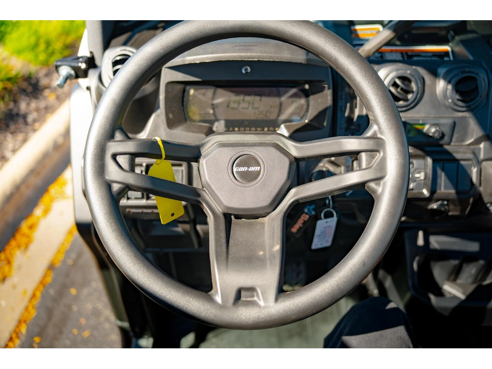 2022 Can-am Defender Limited Cab Hd10