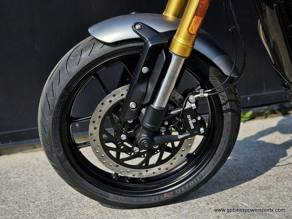 2026 Triumph Speed 400 Lava Red Gloss/storm Grey