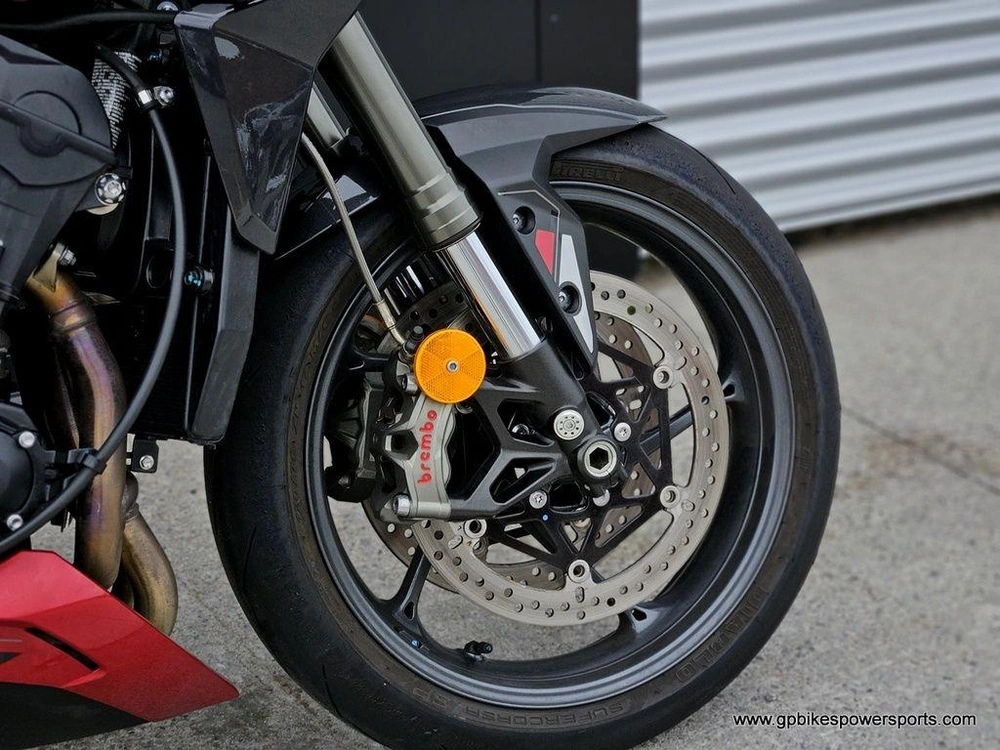 2024 Triumph Street Triple 765 Rs Carnival Red