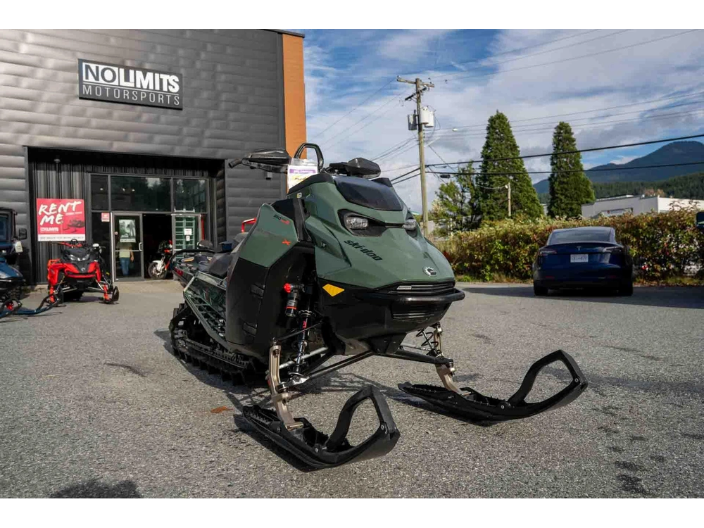 2026 Ski-doo Summit Expert 165 3" 850 Etec Turbo 10.25 Screen W/ Shot (green) alt