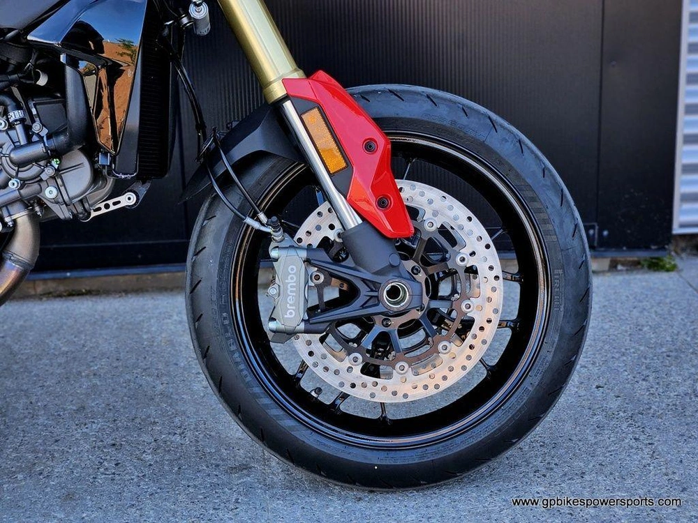 2026 Ducati Hypermotard V2