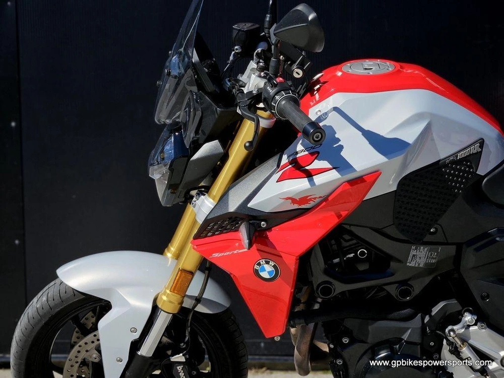 2021 Bmw F 900 R Hockenheim Silver Metallic / Racing Red