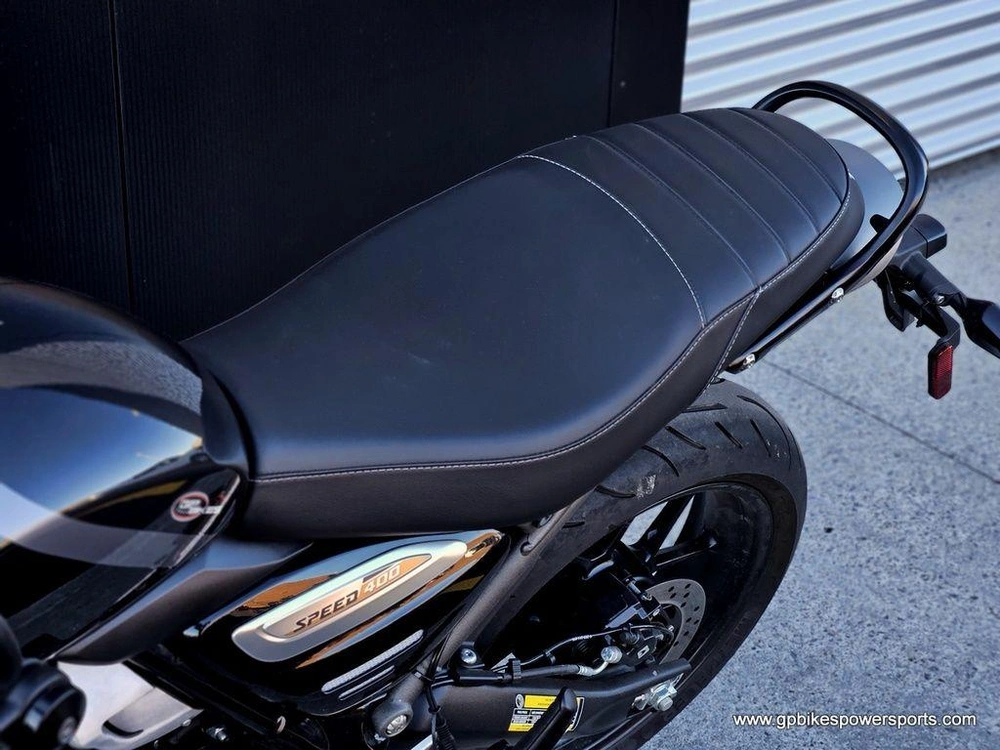 2026 Triumph Speed 400 Phantom Black