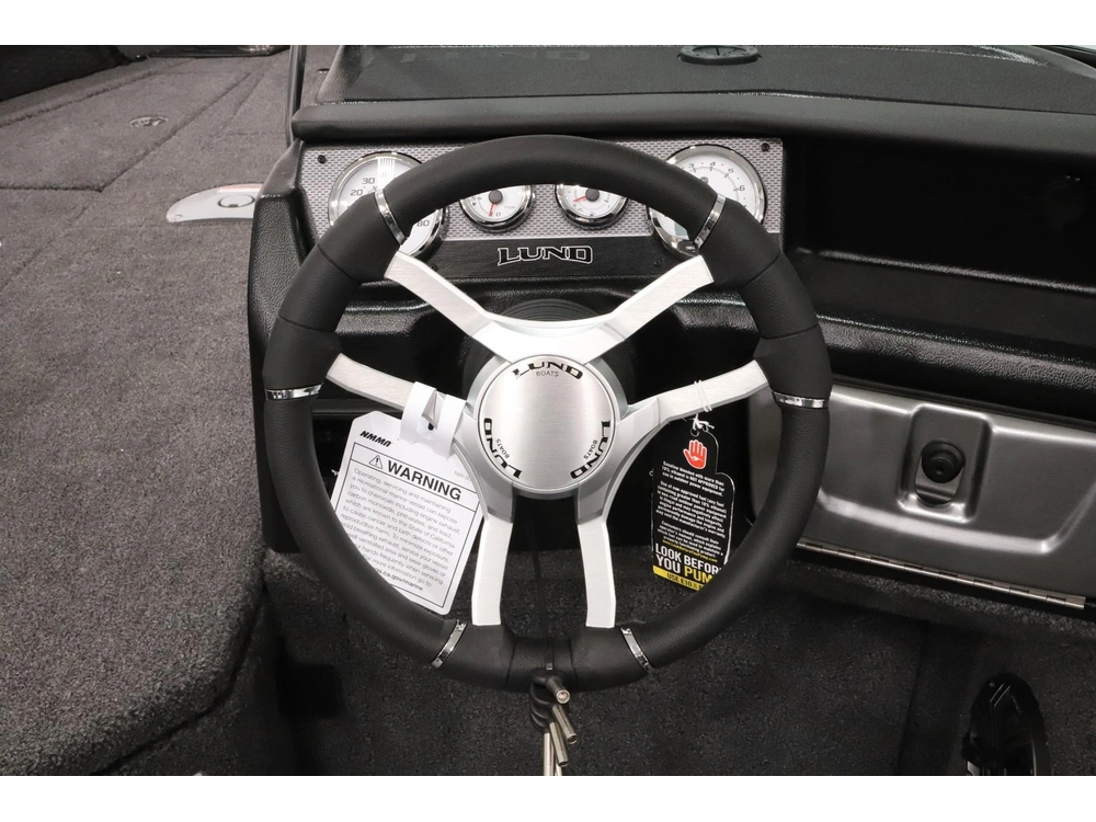 2026 Lund Boat Co 1875 Pro V Sport alt