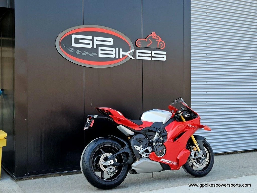 2026 Ducati Panigale V4 R
