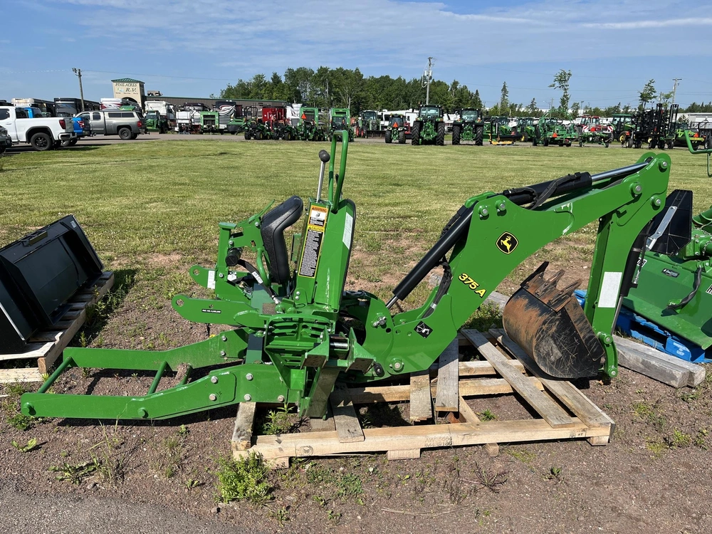 John Deere 370b 2023 alt