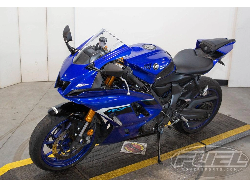 2025 Yamaha Yzf-r7 alt