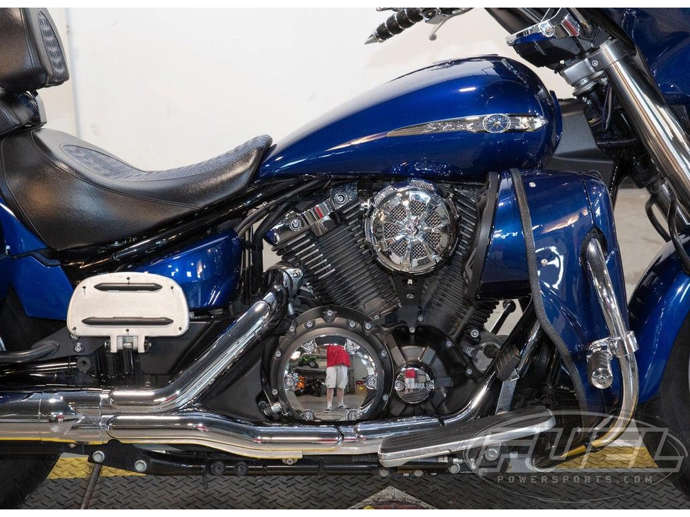 2013 Yamaha V Star® 1300 Deluxe alt