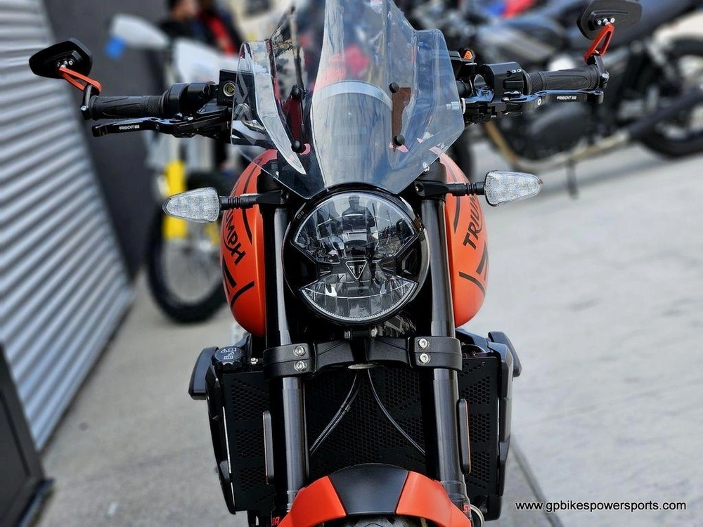2023 Triumph Trident 660 Matte Baja Orange / Matte Storm Grey