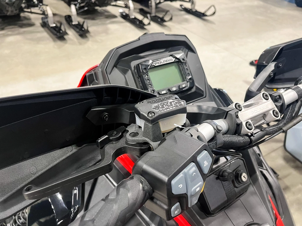 2025 Polaris 650 Switchback Xc 146 Storm Gray / Indy Red alt