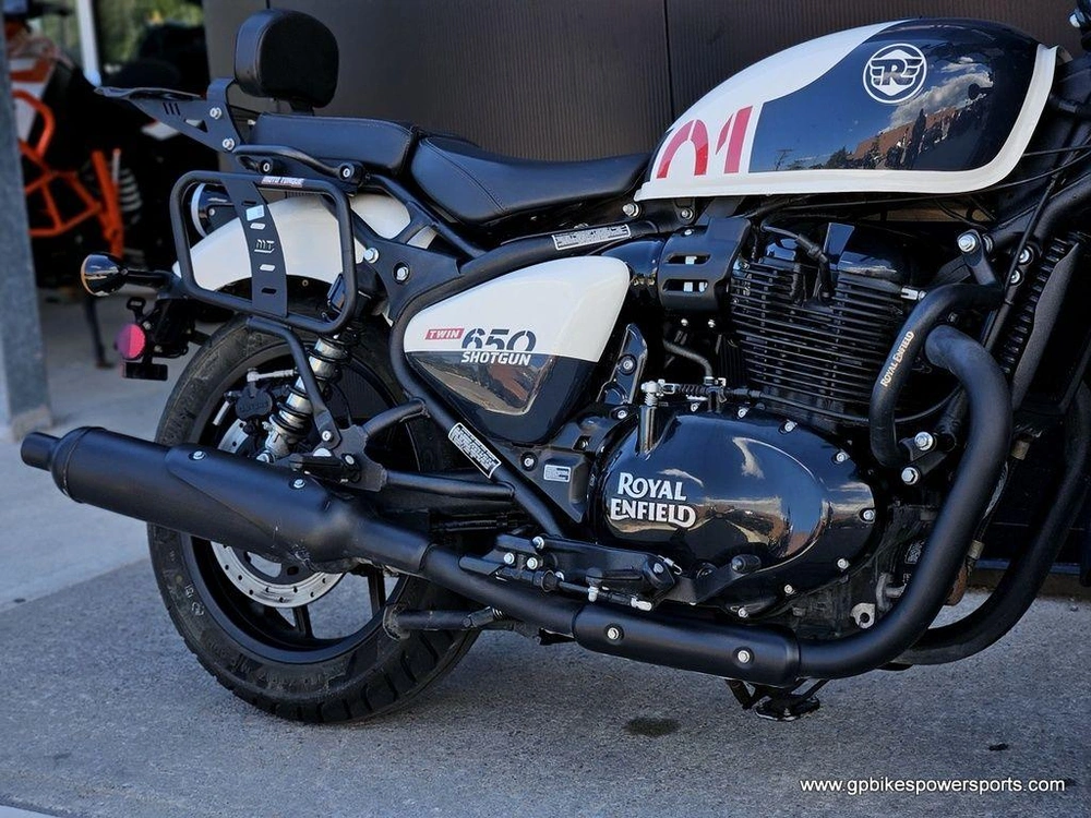2024 Royal Enfield Shotgun 650 Stencil White