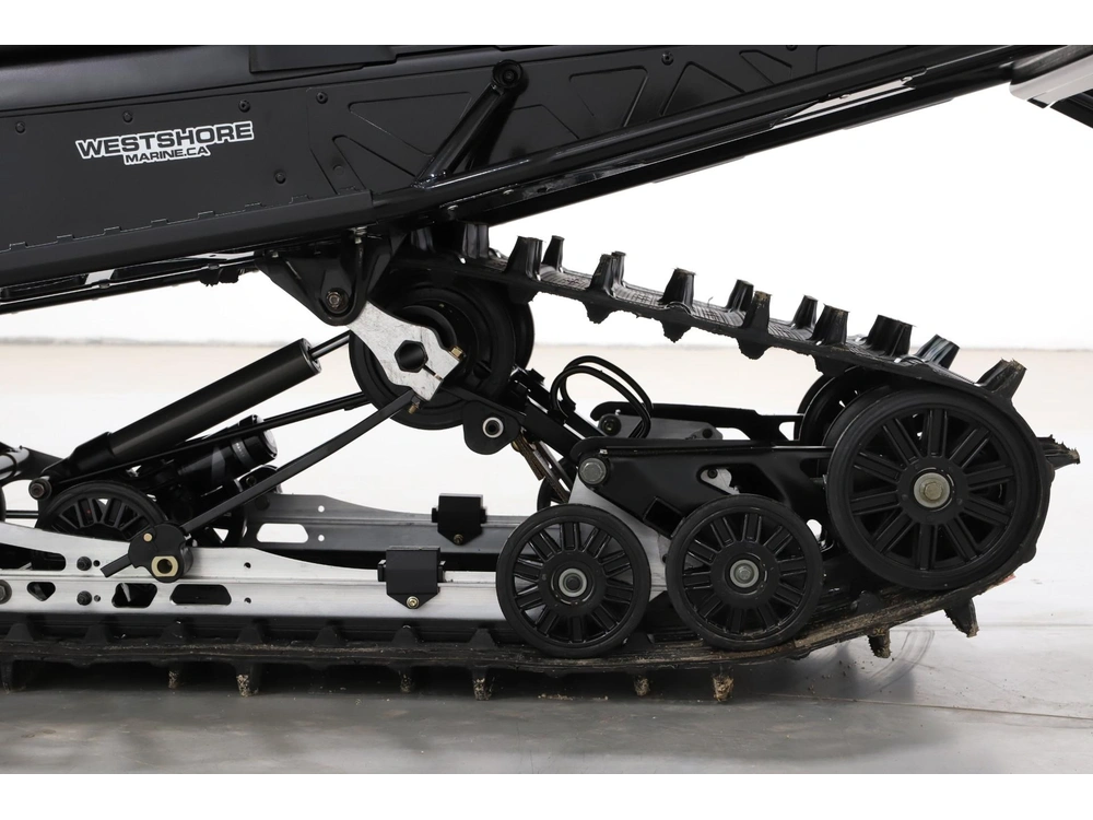 2027 Polaris Prostar Titan Adventure Ultimate 1.55 alt