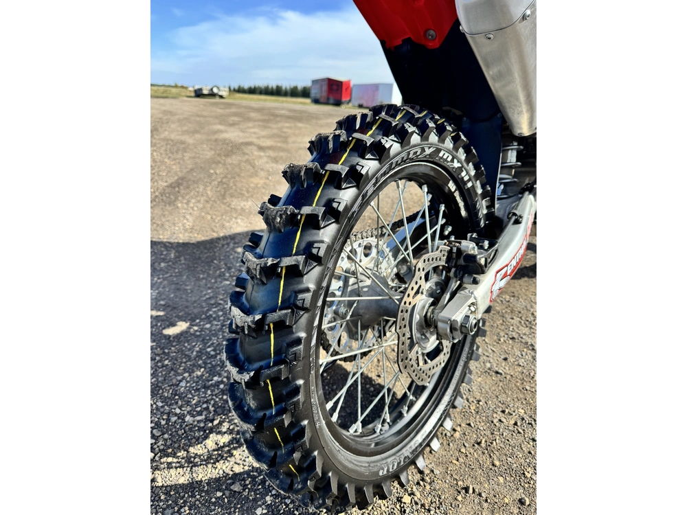 2025 Honda Crf450r, Used 67.5hrs alt