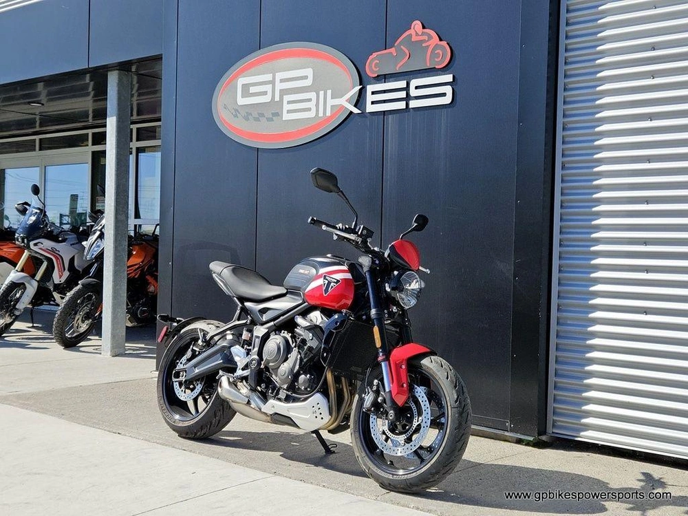 2025 Triumph Trident 660 Diablo Red/sapphire Black
