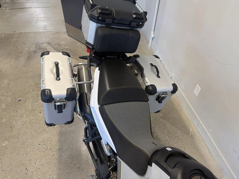 2024 Husqvarna Norden 901 alt