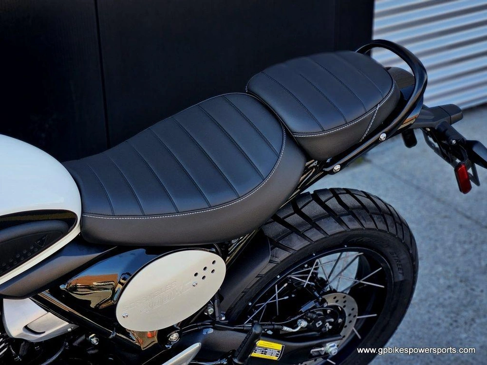2026 Triumph Scrambler 400 Xc Vanilla White
