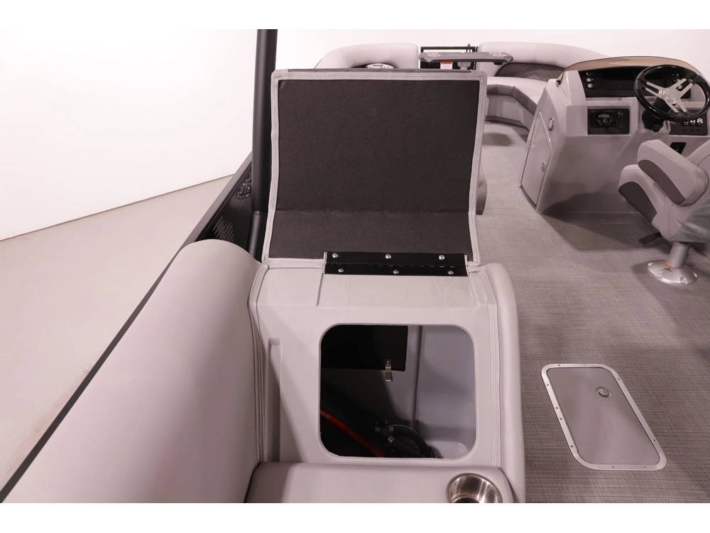 2024 Other 26l Stern Radius Top Deck With Slide alt