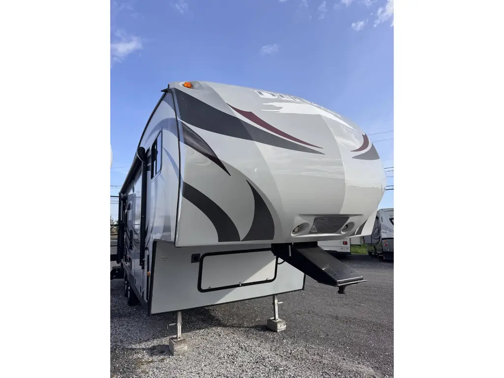 DUTCHMEN DENALI 2445...
