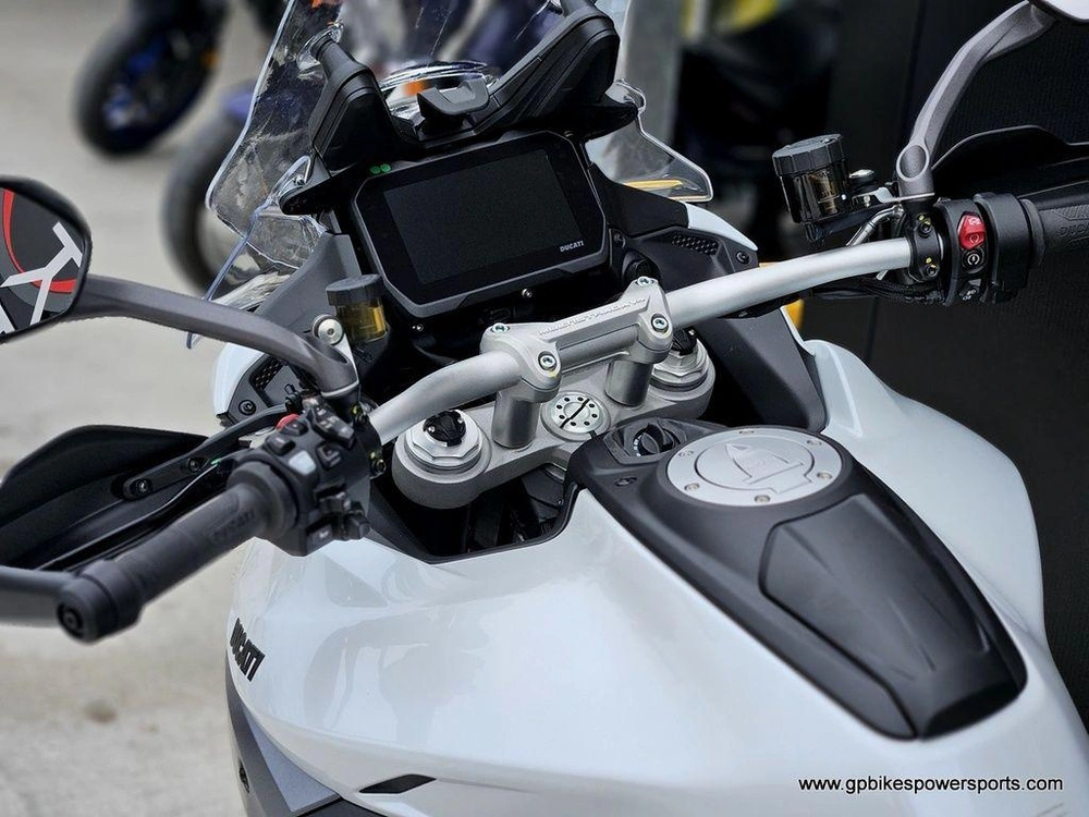 2026 Ducati Multistrada V4 S Travel & Radar Arctic White