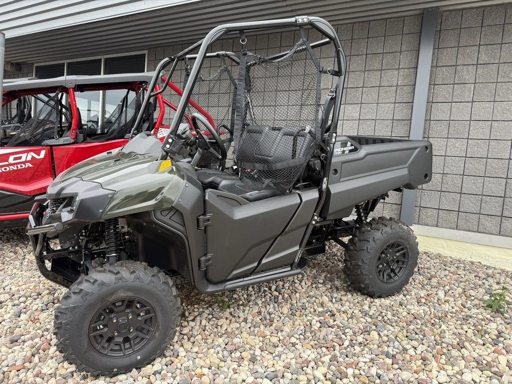 2026 Honda Pioneer 700 Deluxe