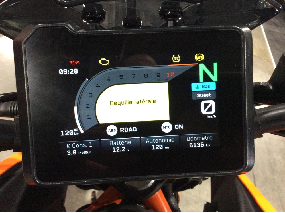 Ktm 390 Duke 2024 alt