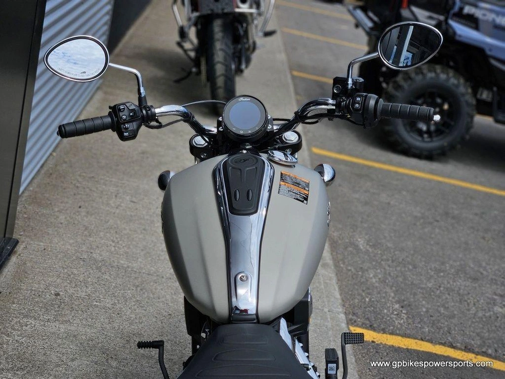 2025 Indian Motorcycle Scout® Classic Limited + Tech Silver Quartz Smoke