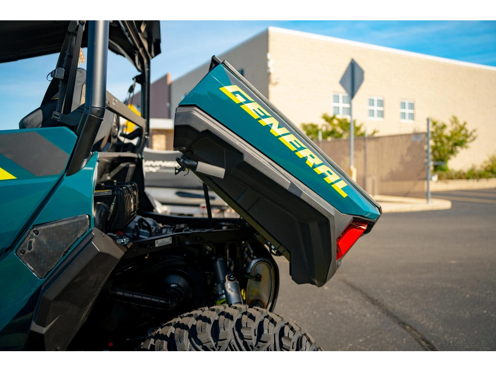 2027 Polaris General Xp 1000 Ultimate alt