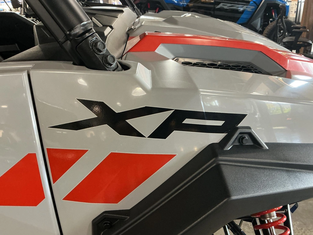 2027 Polaris General Xp 4 1000 Sport alt