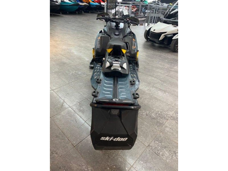 Ski-doo Mxz X-rs W/ Competition Pkg 850 E-tec Turbo R Ripsaw Ii 2-ply 1.25'' Shot W/ 10.25'' Touchscreen 2026