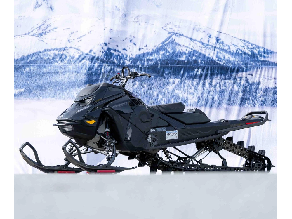 2025 Ski-doo Summit Adrenaline Edge Pkg 165 3" 850 E-tec Black W/ Shot Start