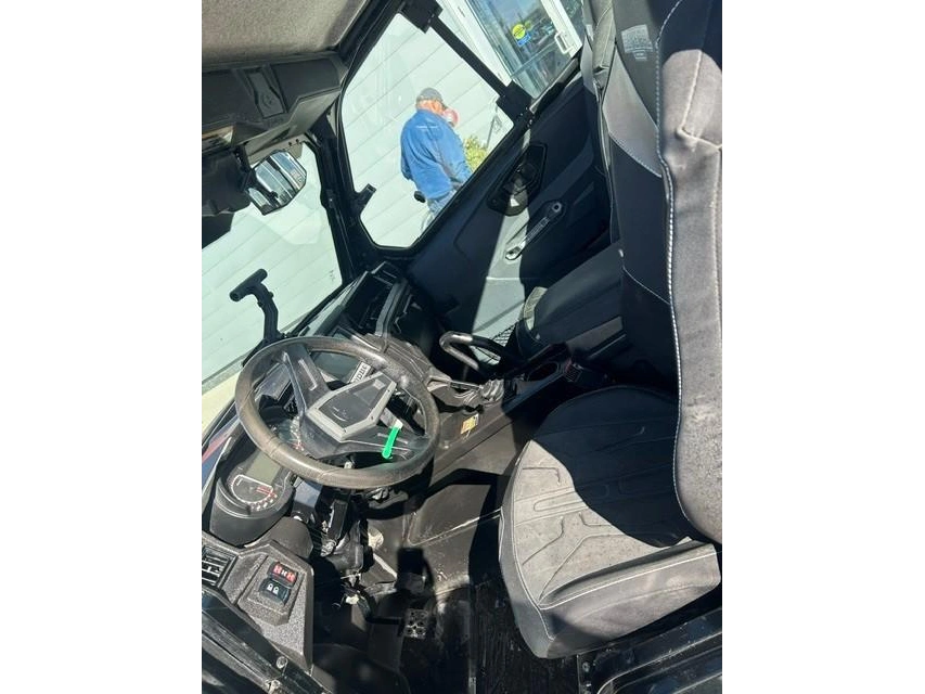 2019 Polaris General Ride Command