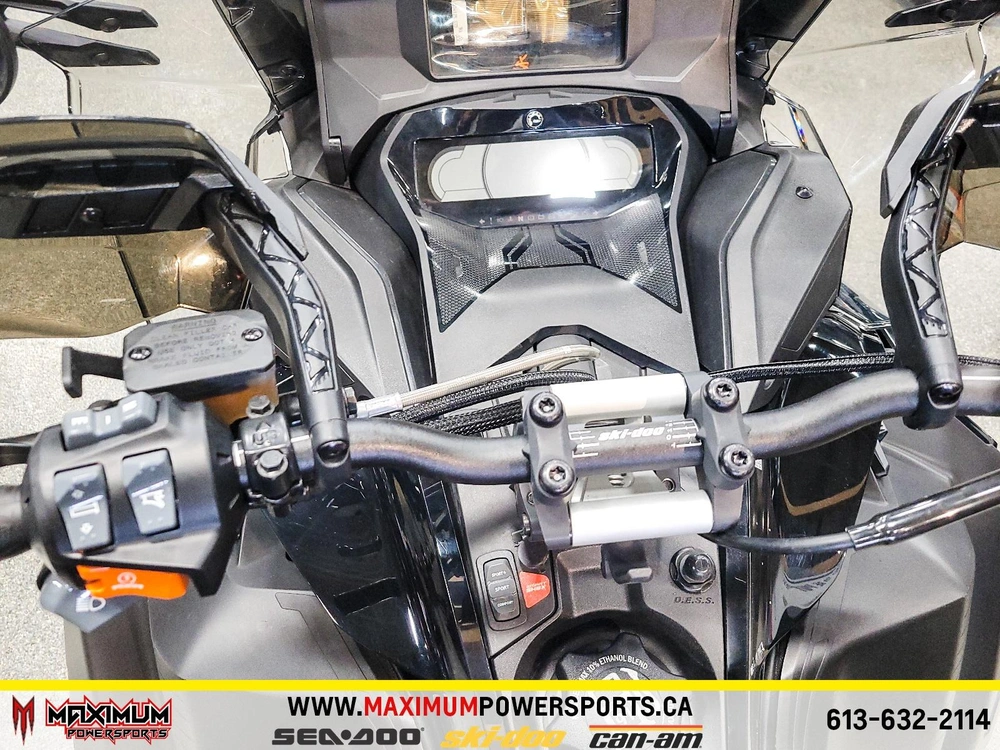 2023 Ski-doo Renegade Xrs Turbo 900 R