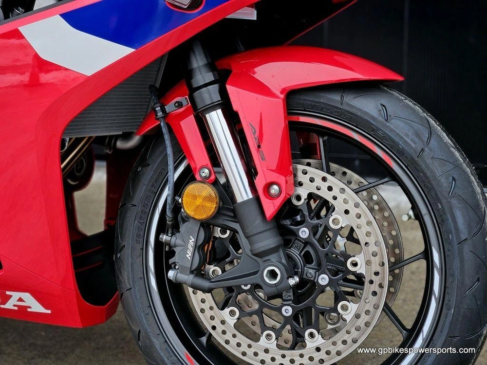2026 Honda Cbr650 R E-clutch