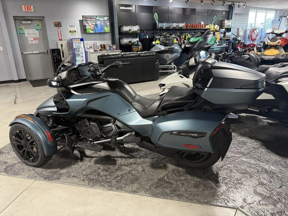 2026 Can-am Spyder F3 Limited Dark