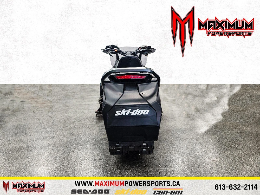 2023 Ski-doo Renegade Xrs Turbo 900 R