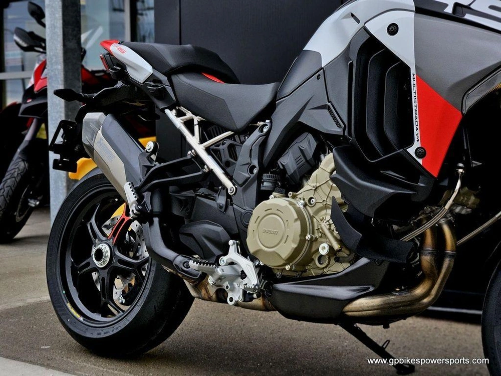 2026 Ducati Multistrada V4 Rs