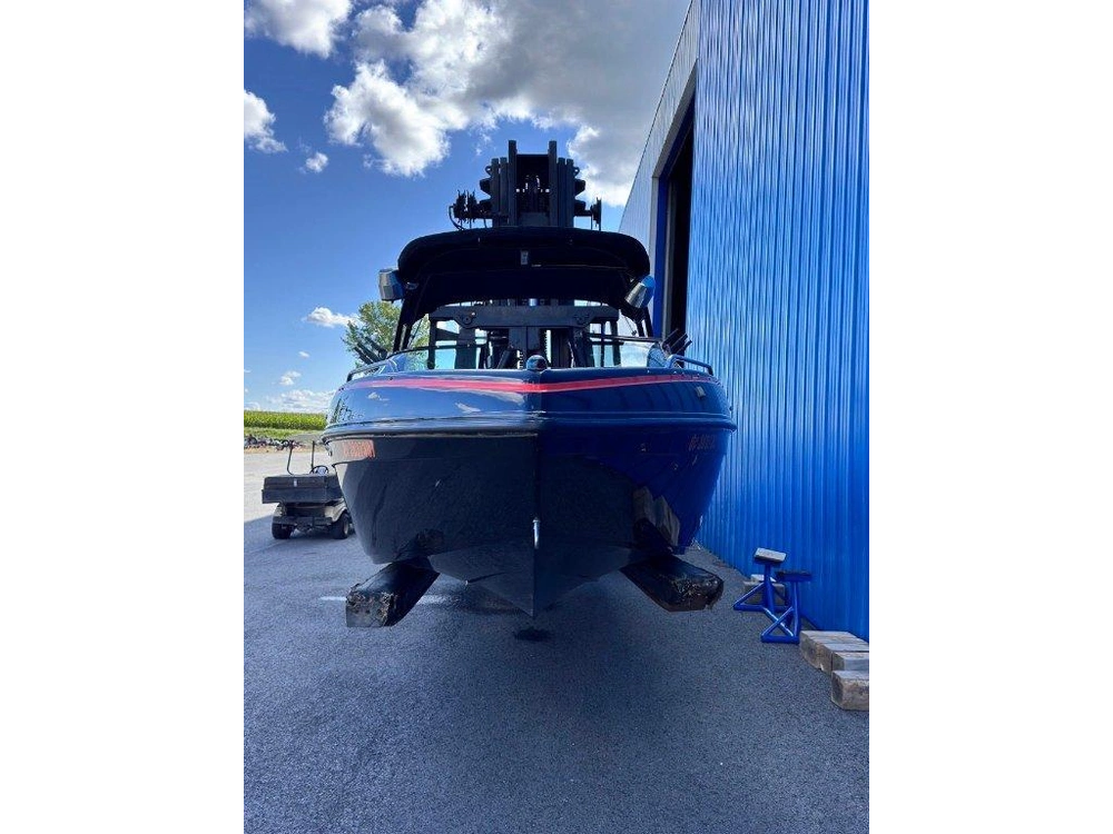 2013 Moomba Lsv