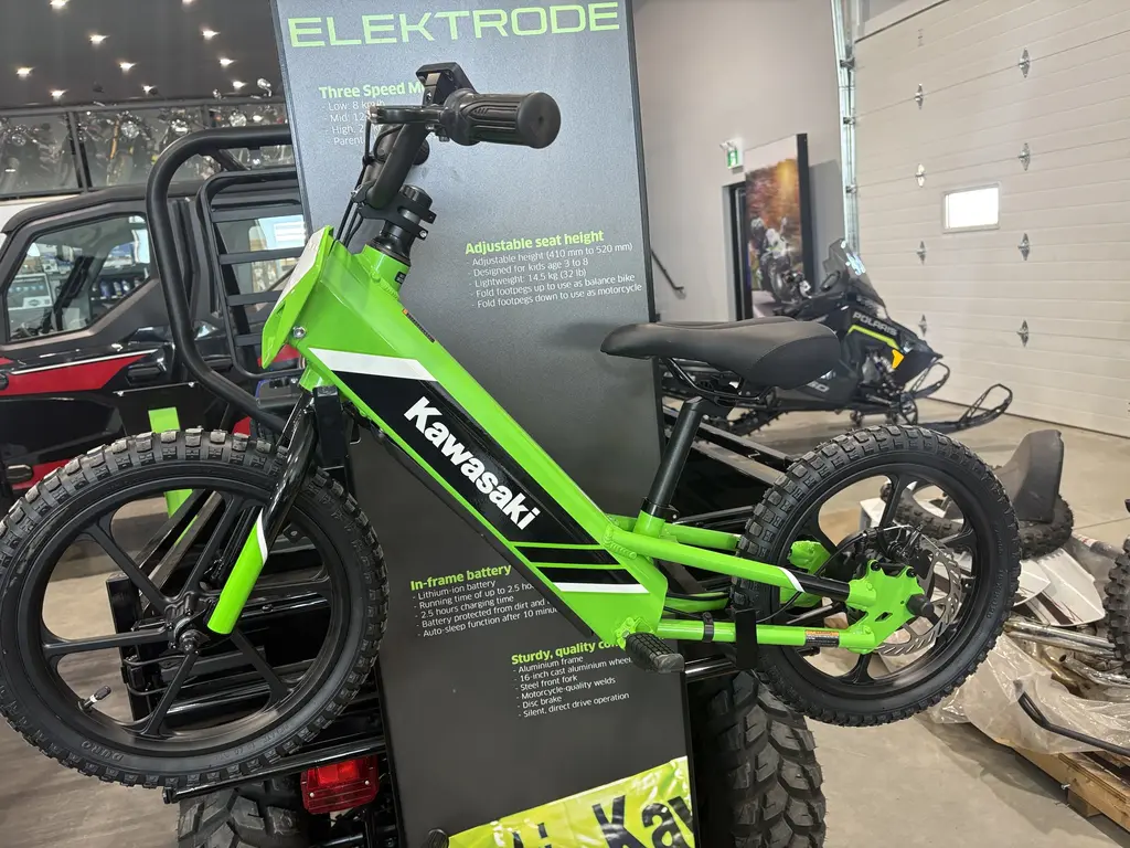 2027 Kawasaki ELKTRODE GREEN 