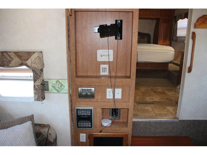 2009 Forest River Flagstaff 8528bhss alt
