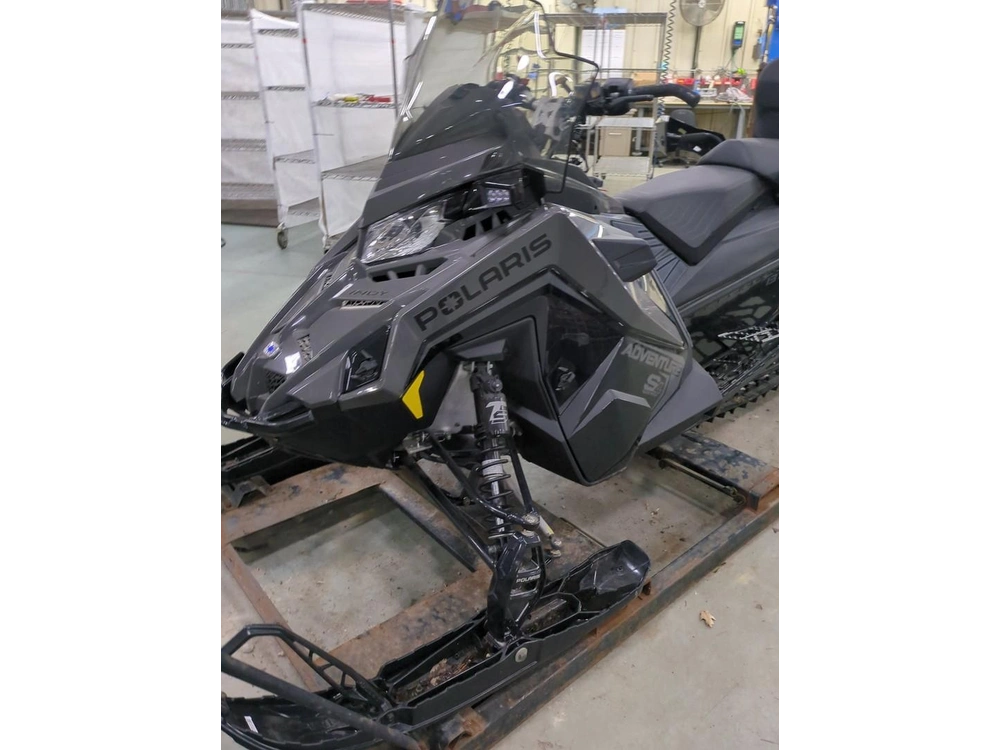 2025 Polaris Prostar S4 Indy Adventure 137 alt