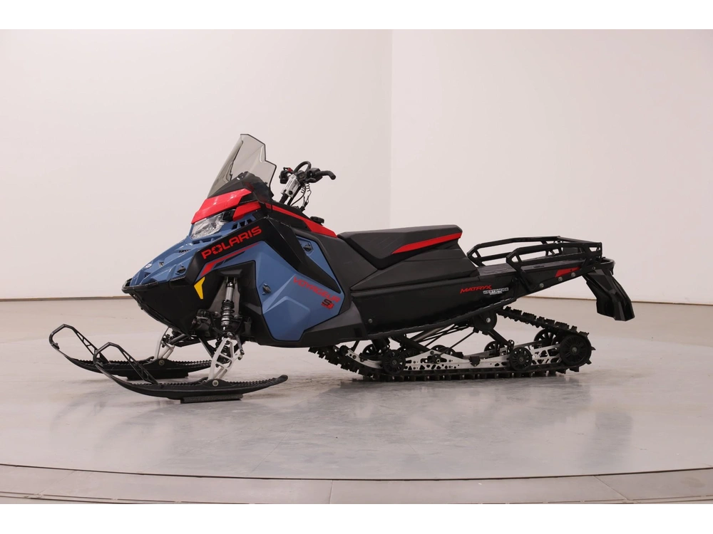 2024 Polaris Prostar S4 Voyageur 146 - 624 Miles! alt