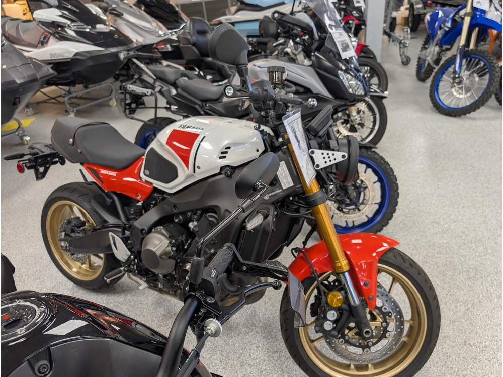 2025 Yamaha Xsr900 Xsr900asw alt