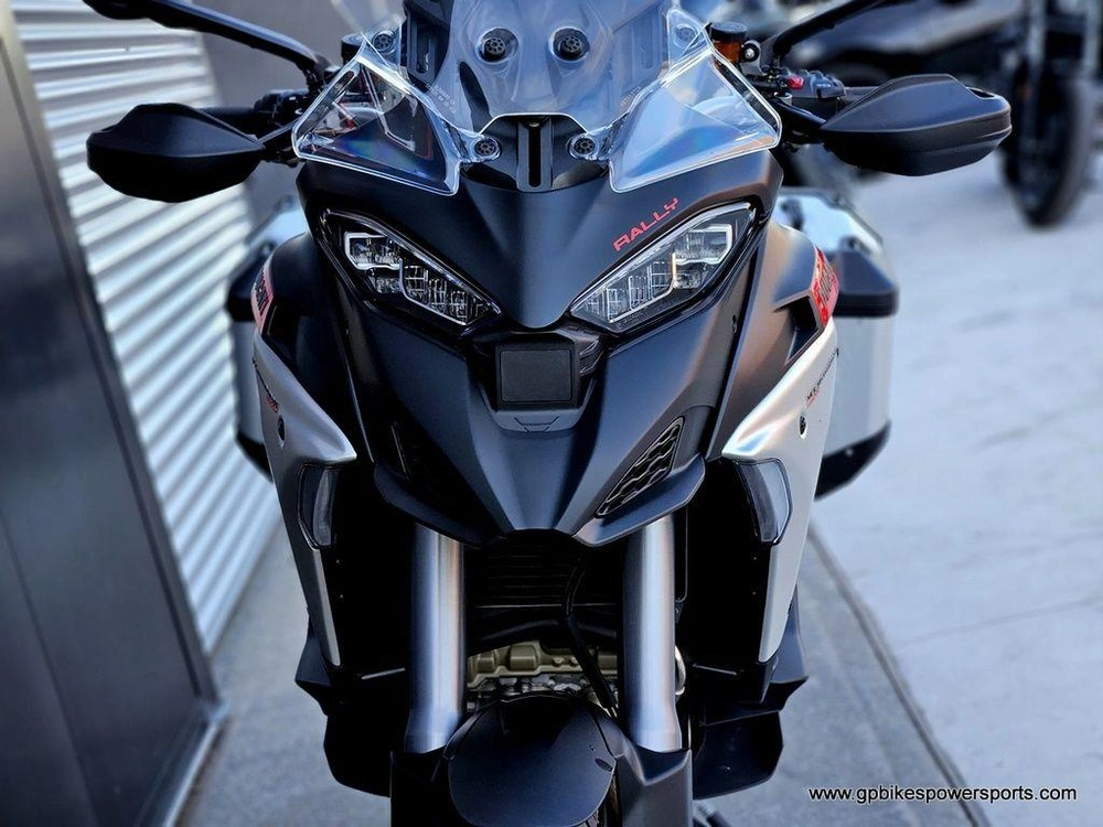 2025 Ducati Multistrada V4 Rally Travel & Radar Spoked Demo