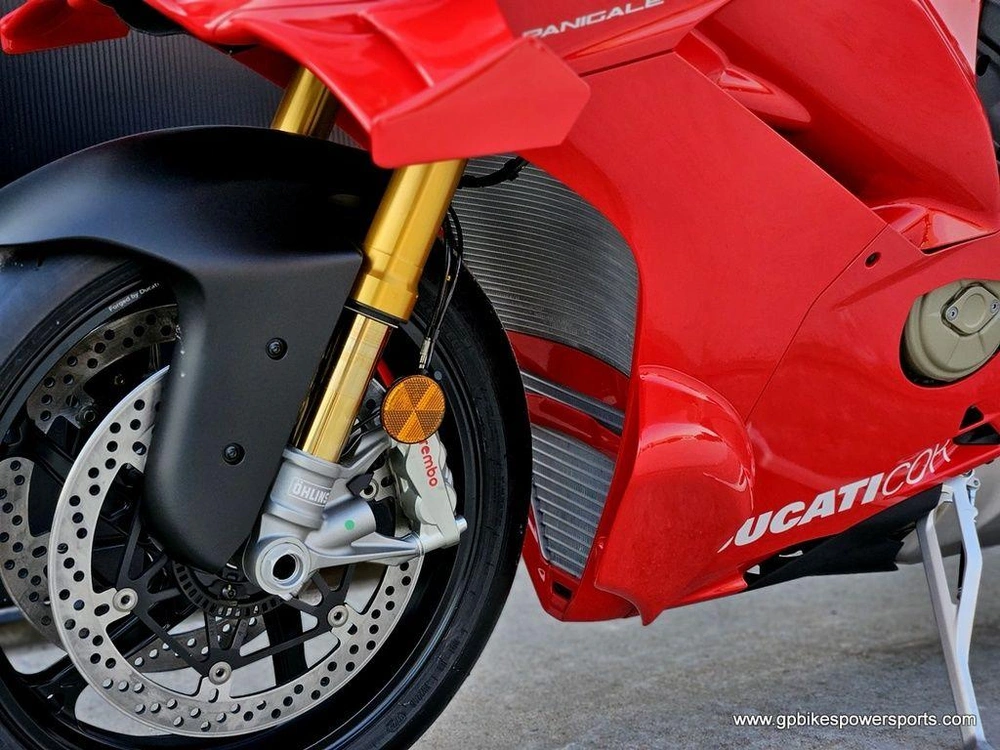 2026 Ducati Panigale V4 R