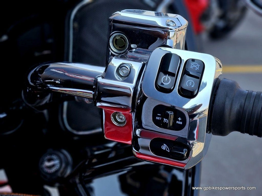 2024 Indian Motorcycle Pursuit® Limited Sunset Red Metallic