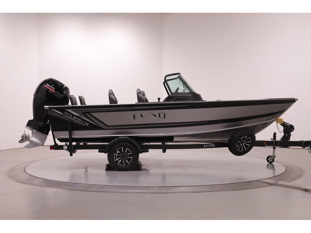 2026 Lund Boat Co 1875 Impact Xs alt