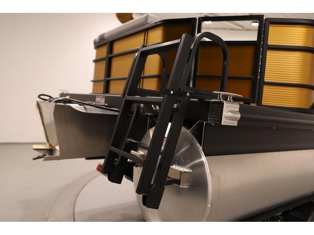 2025 Other 22 Sxlse Cruise Pontoon W/ 90hp Yamaha alt